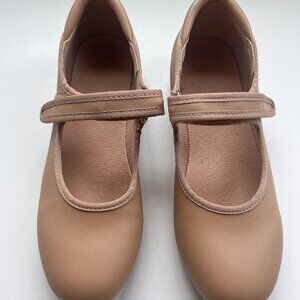 Linodes Velcro Closure Tan Girls Size 3 Tap Shoe